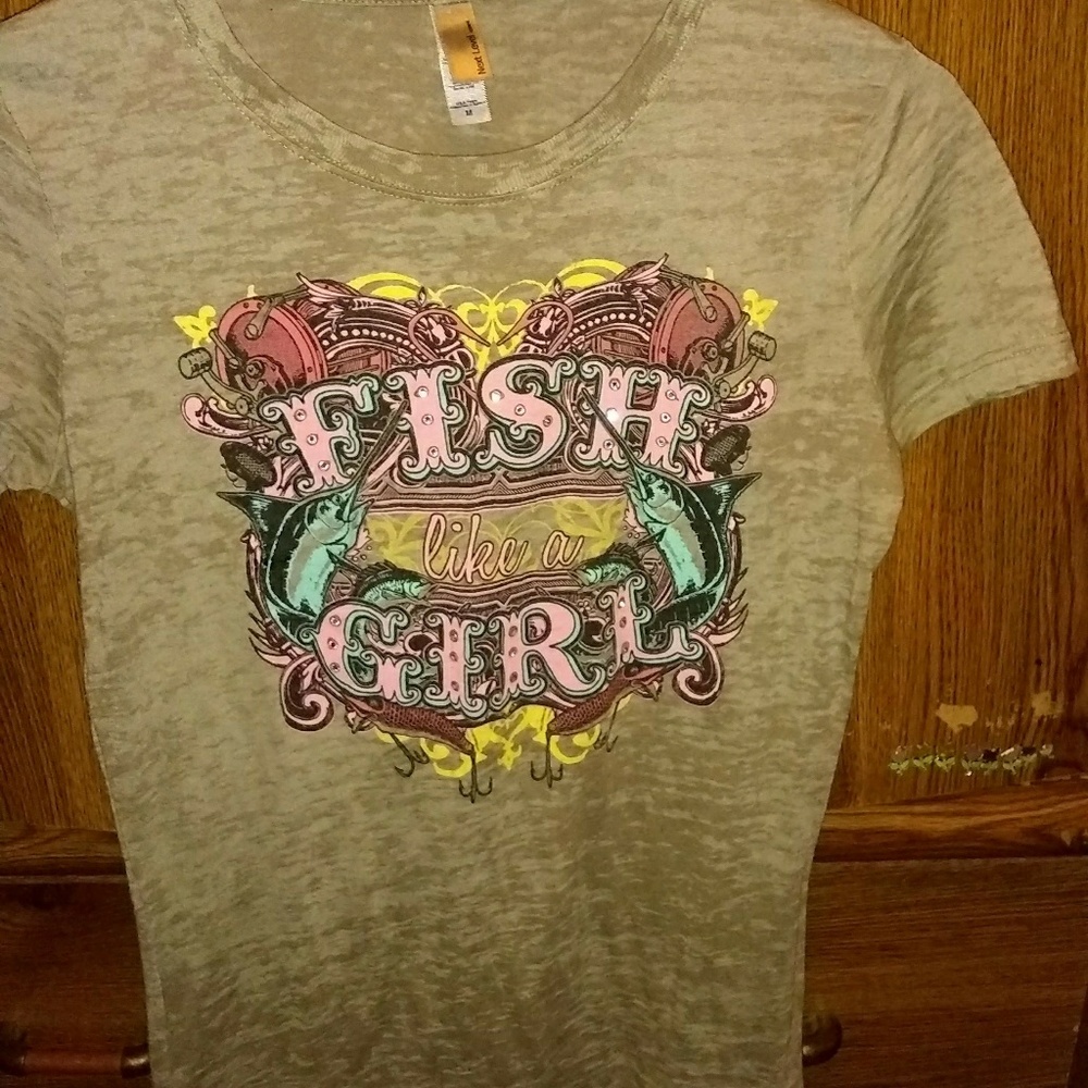 SS light olive color tee, size medium